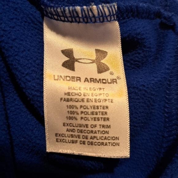 Under Armour boys or girls size 6 lightweight fleece top with front pocket - Picture 3 of 4